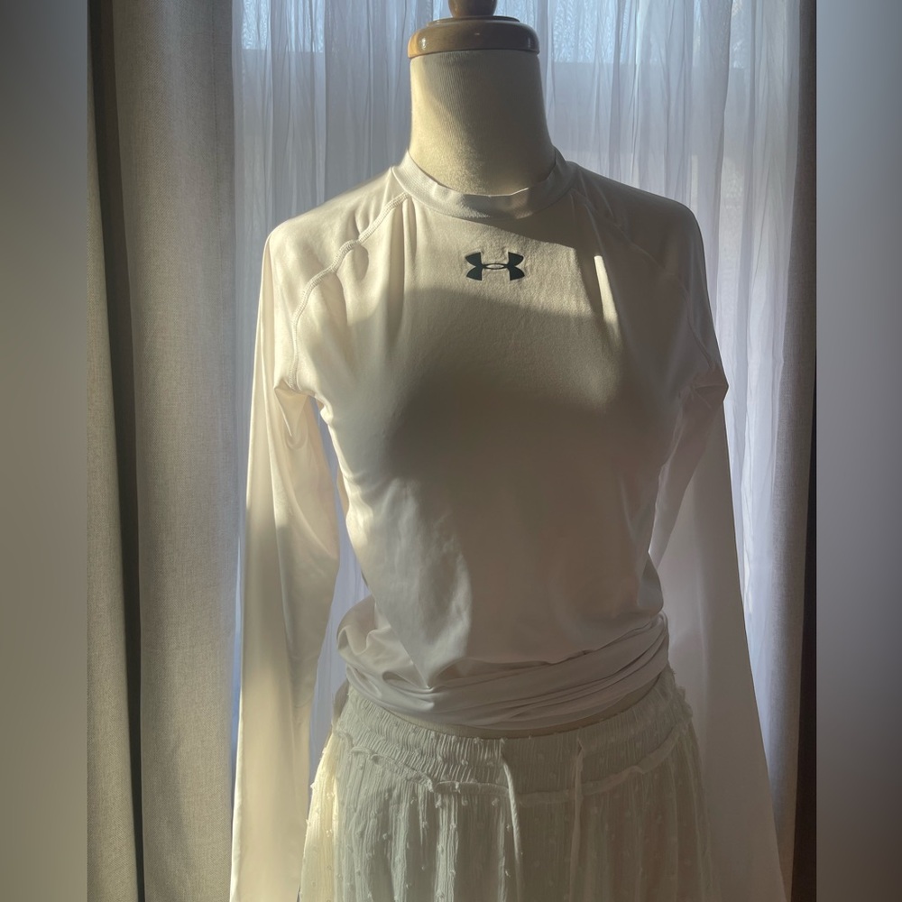 Under armour compression long sleeve size medium white